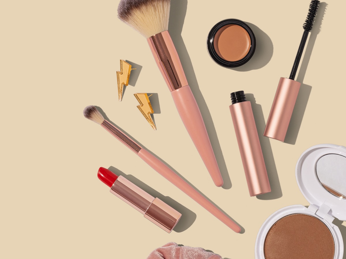 Perfumes & Cosmetics product category